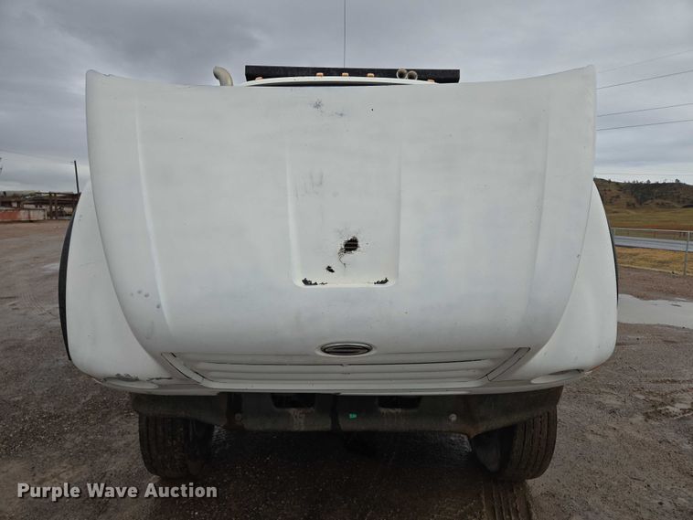 image for item DY1407 1999 Sterling Truck L7501 dump truck