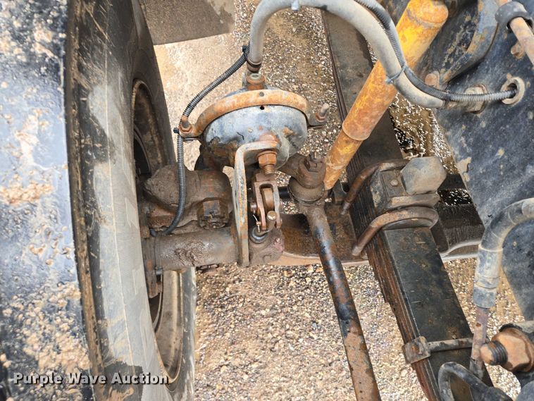 image for item DY1407 1999 Sterling Truck L7501 dump truck