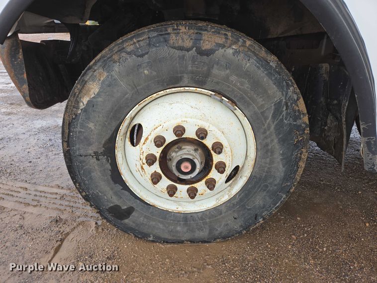 image for item DY1407 1999 Sterling Truck L7501 dump truck