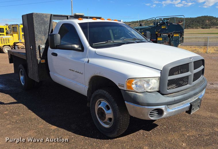 image for item DY1408 2004 Dodge Ram 3500 flatbed pickup truck