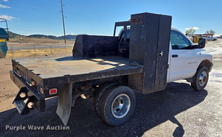 image for item DY1408 2004 Dodge Ram 3500 flatbed pickup truck