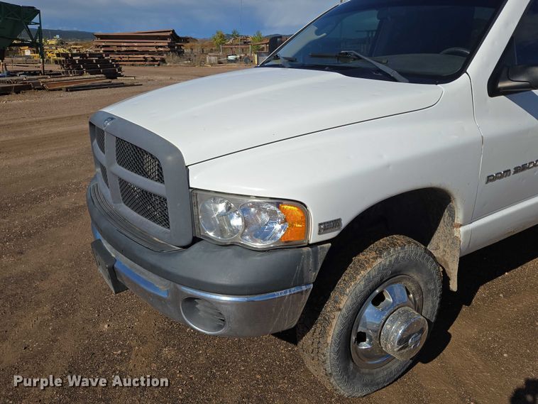 image for item DY1408 2004 Dodge Ram 3500 flatbed pickup truck