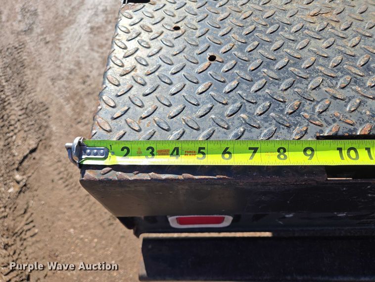 image for item DY1408 2004 Dodge Ram 3500 flatbed pickup truck