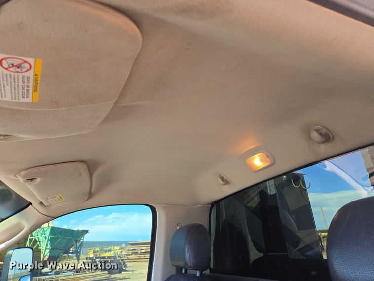 image for item DY1408 2004 Dodge Ram 3500 flatbed pickup truck