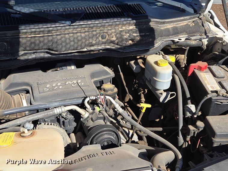 image for item DY1408 2004 Dodge Ram 3500 flatbed pickup truck