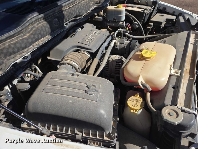 image for item DY1408 2004 Dodge Ram 3500 flatbed pickup truck