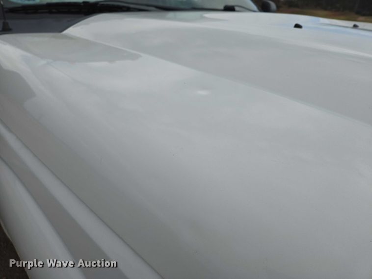 image for item DY1409 2012 Ford F350 Super Duty XL utility bed pickup truck