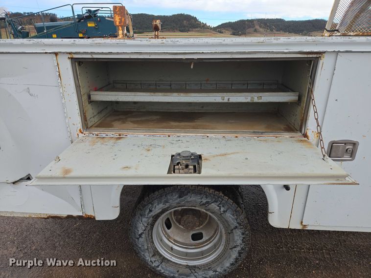 image for item DY1409 2012 Ford F350 Super Duty XL utility bed pickup truck