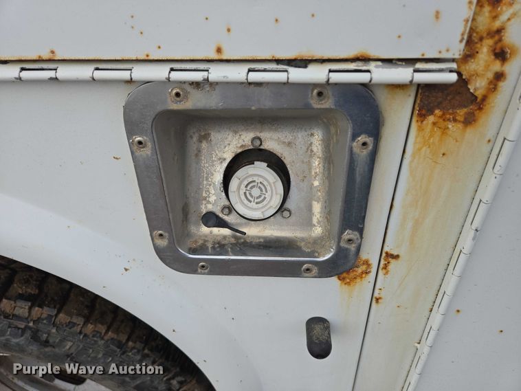 image for item DY1409 2012 Ford F350 Super Duty XL utility bed pickup truck