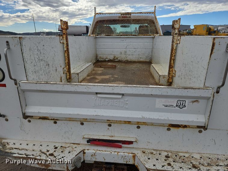 image for item DY1409 2012 Ford F350 Super Duty XL utility bed pickup truck