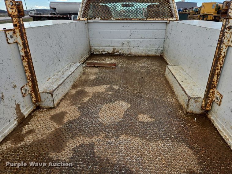 image for item DY1409 2012 Ford F350 Super Duty XL utility bed pickup truck