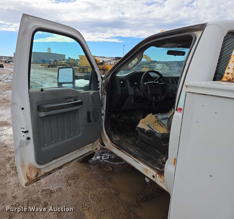 image for item DY1409 2012 Ford F350 Super Duty XL utility bed pickup truck