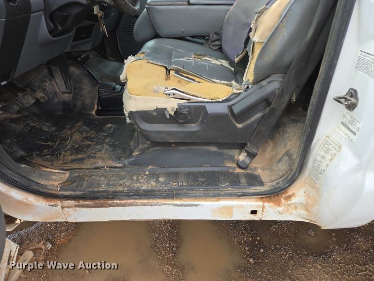 image for item DY1409 2012 Ford F350 Super Duty XL utility bed pickup truck