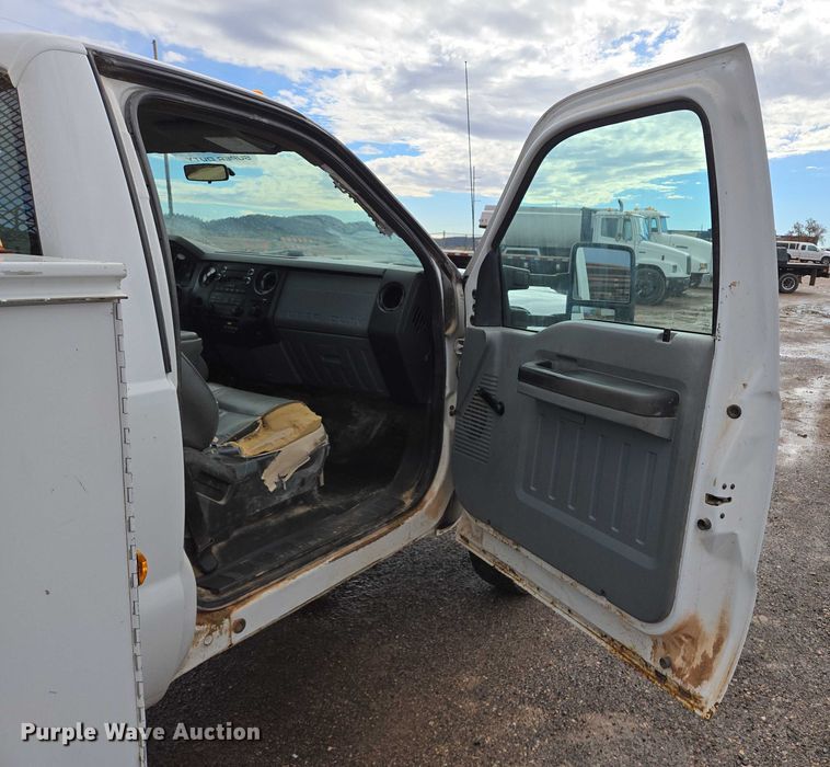 image for item DY1409 2012 Ford F350 Super Duty XL utility bed pickup truck