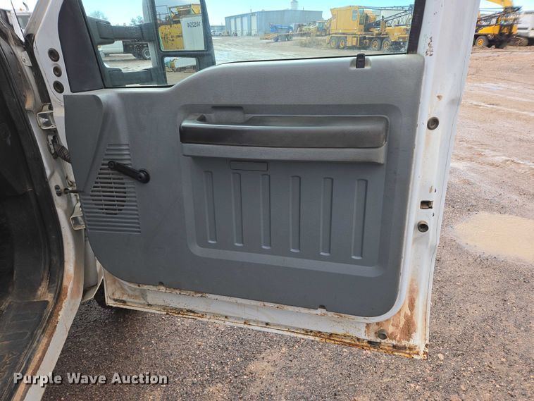 image for item DY1409 2012 Ford F350 Super Duty XL utility bed pickup truck