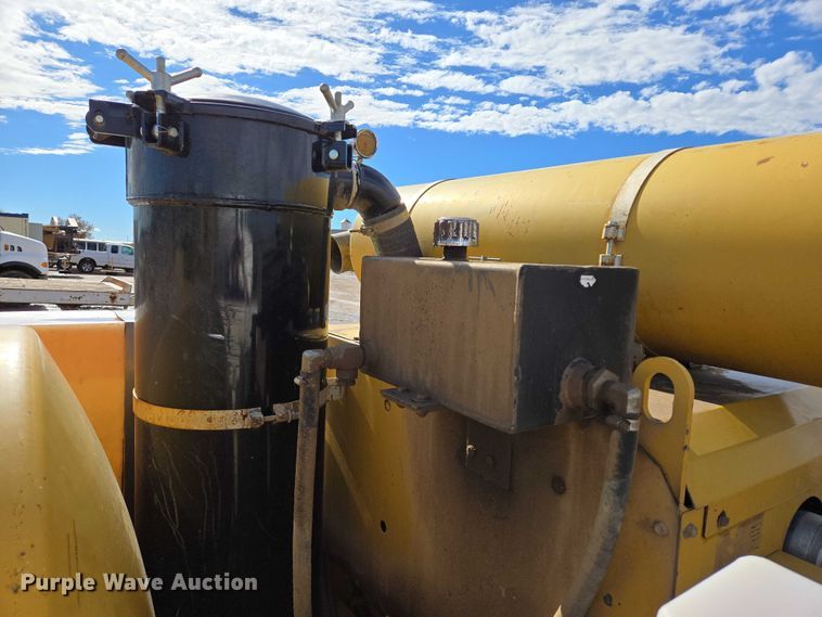 image for item DY1410 2012 Ring-O-Matic 550 vacuum excavator