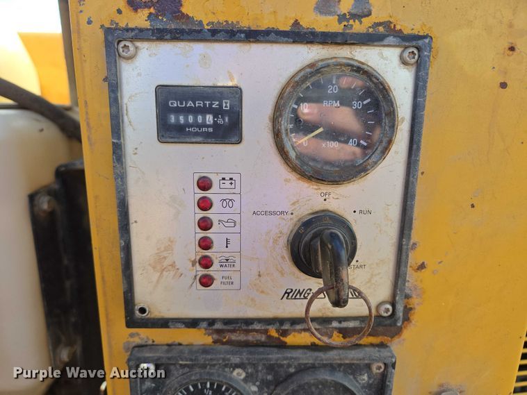 image for item DY1410 2012 Ring-O-Matic 550 vacuum excavator