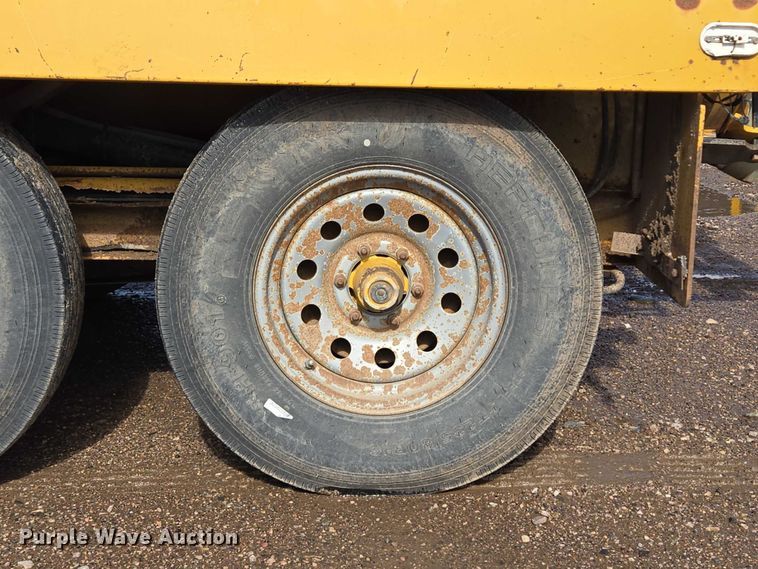 image for item DY1410 2012 Ring-O-Matic 550 vacuum excavator