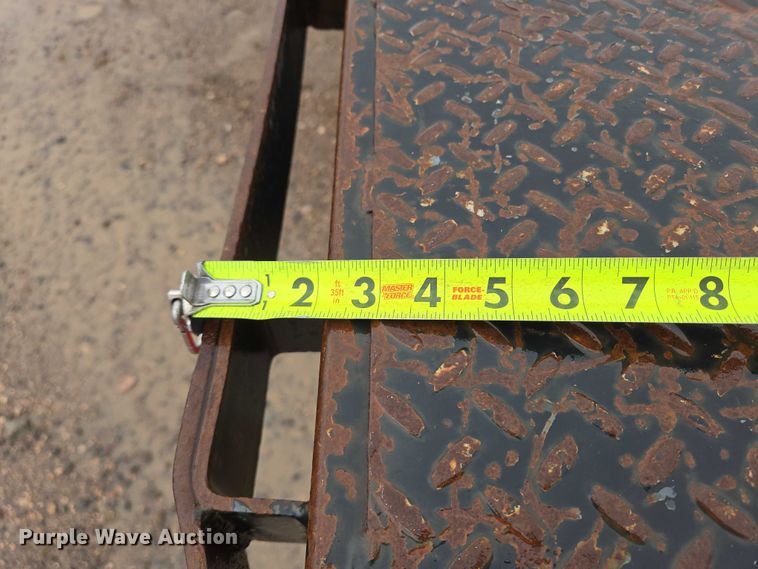 image for item DY1412 1992 Freightliner FL70 flatbed pickup truck