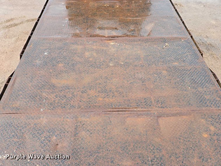 image for item DY1412 1992 Freightliner FL70 flatbed pickup truck