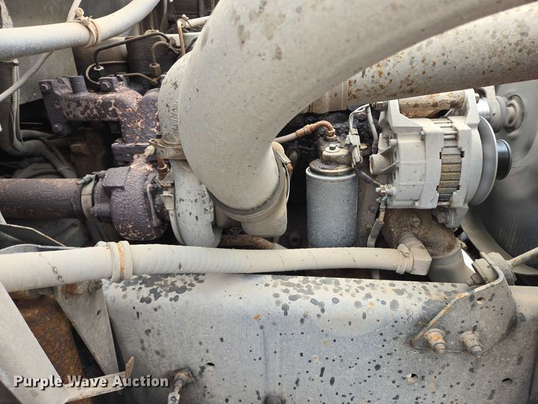 image for item DY1412 1992 Freightliner FL70 flatbed pickup truck