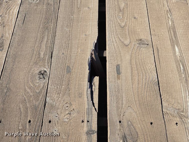 image for item DY1413 2000 Road King equipment trailer