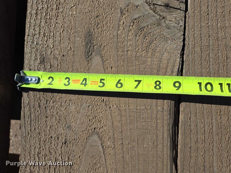 image for item DY1413 2000 Road King equipment trailer