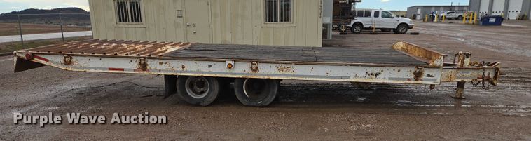 image for item DY1414 1999 Sauke Felling tilt deck equipment trailer