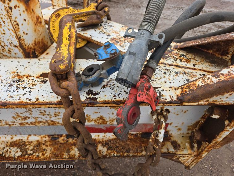 image for item DY1414 1999 Sauke Felling tilt deck equipment trailer