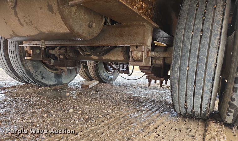 image for item DY1414 1999 Sauke Felling tilt deck equipment trailer