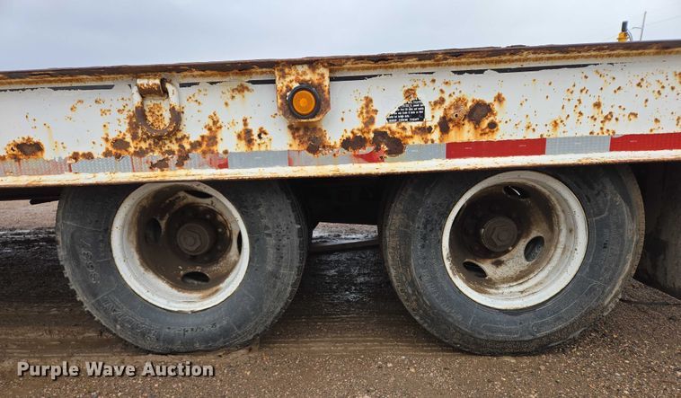 image for item DY1414 1999 Sauke Felling tilt deck equipment trailer