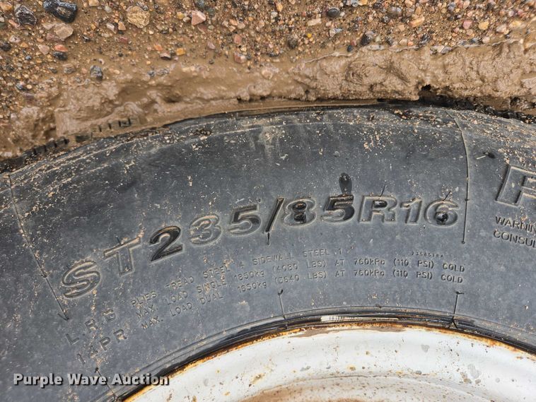 image for item DY1414 1999 Sauke Felling tilt deck equipment trailer