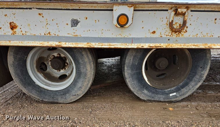 image for item DY1414 1999 Sauke Felling tilt deck equipment trailer