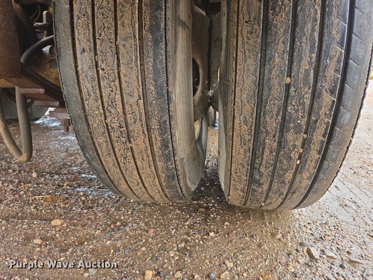 image for item DY1414 1999 Sauke Felling tilt deck equipment trailer