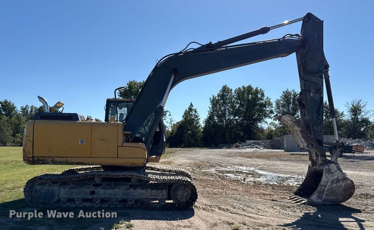 EXCAVADORA 2013 JOHN DEERE 180G