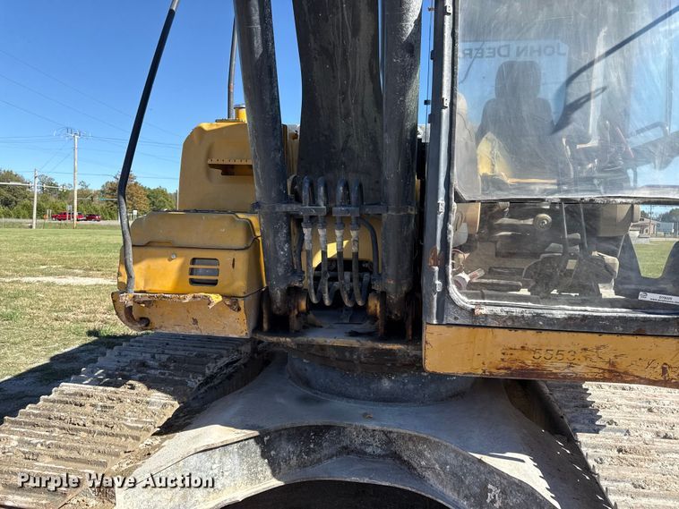 image for item DY8325 2013 John Deere 180G excavator