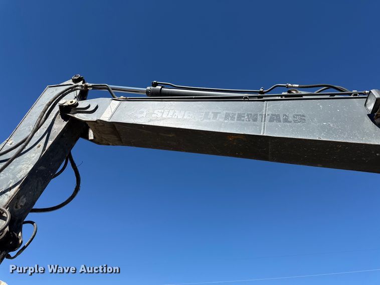 image for item DY8325 2013 John Deere 180G excavator