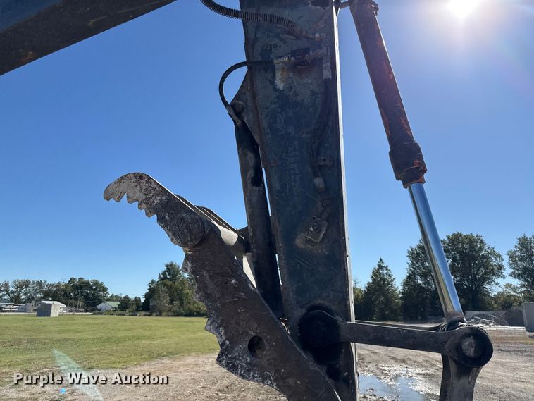 image for item DY8325 2013 John Deere 180G excavator