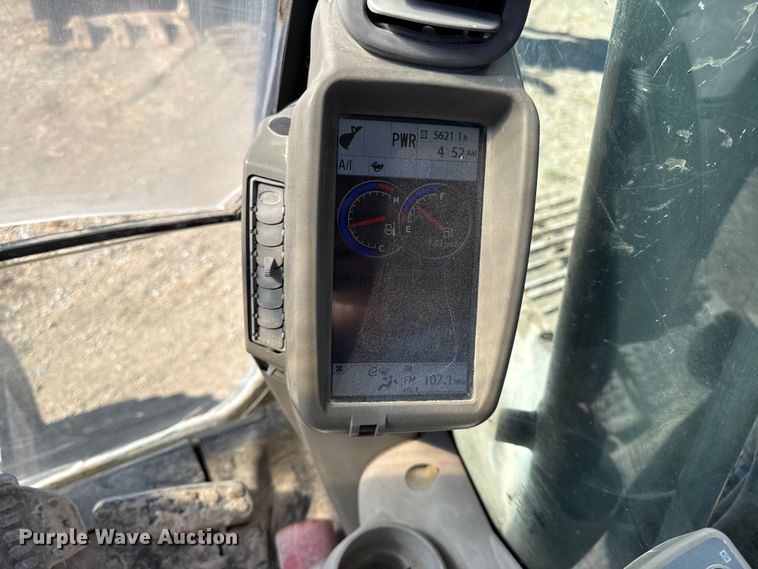 image for item DY8325 2013 John Deere 180G excavator