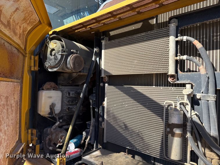 image for item DY8325 2013 John Deere 180G excavator