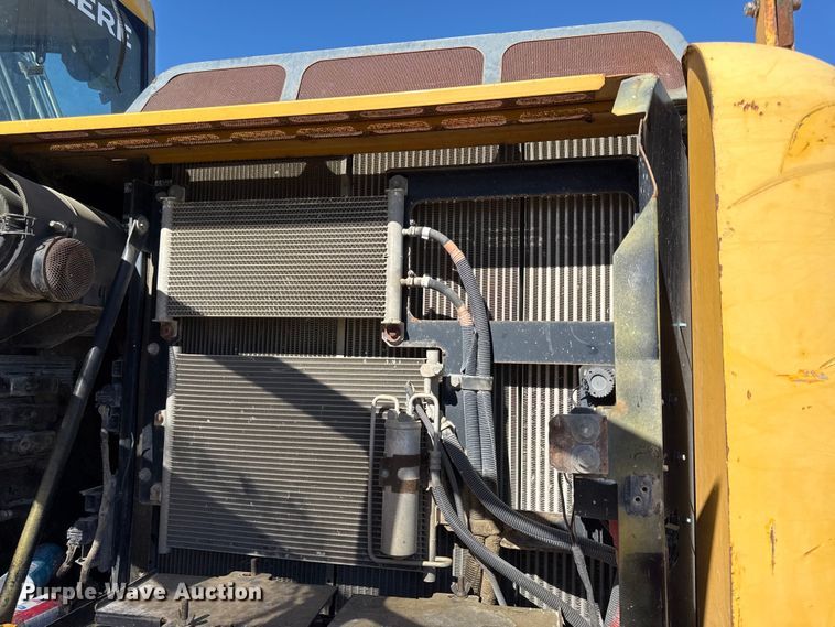 image for item DY8325 2013 John Deere 180G excavator