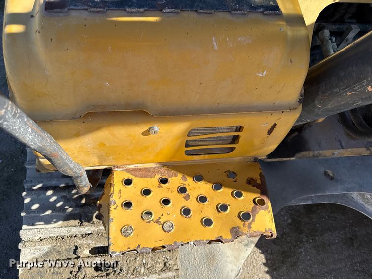 image for item DY8325 2013 John Deere 180G excavator