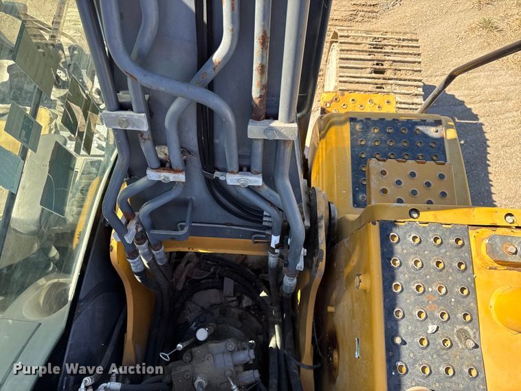 image for item DY8325 2013 John Deere 180G excavator