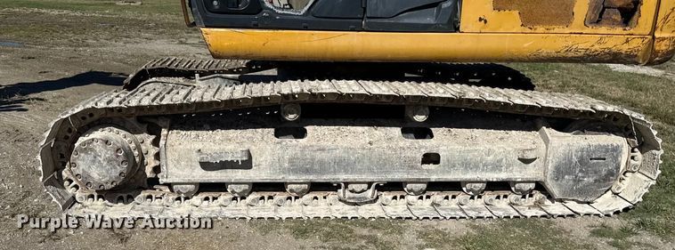 image for item DY8325 2013 John Deere 180G excavator