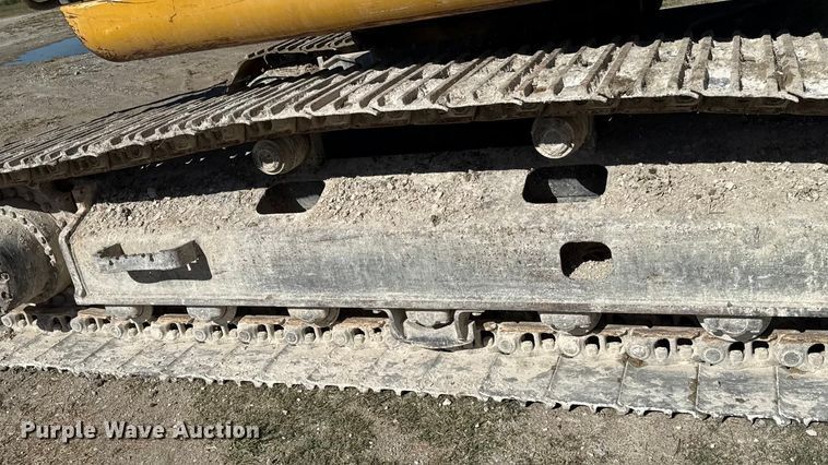 image for item DY8325 2013 John Deere 180G excavator