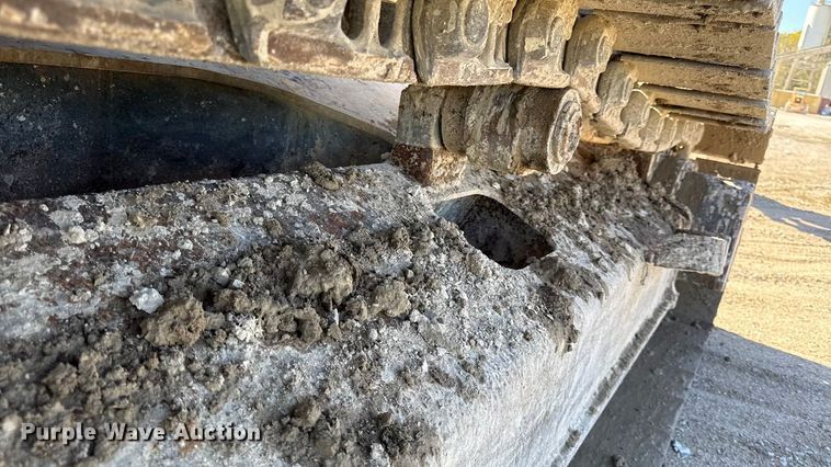 image for item DY8325 2013 John Deere 180G excavator