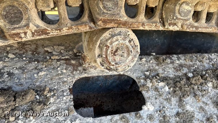 image for item DY8325 2013 John Deere 180G excavator