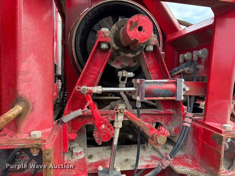 image for item DY8351 2007 International 7700 winch truck