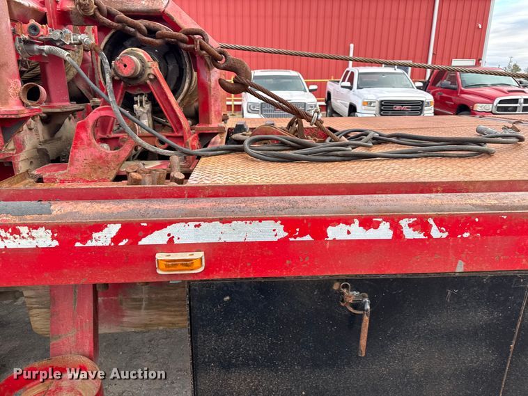 image for item DY8351 2007 International 7700 winch truck