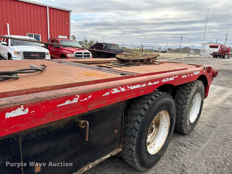 image for item DY8351 2007 International 7700 winch truck